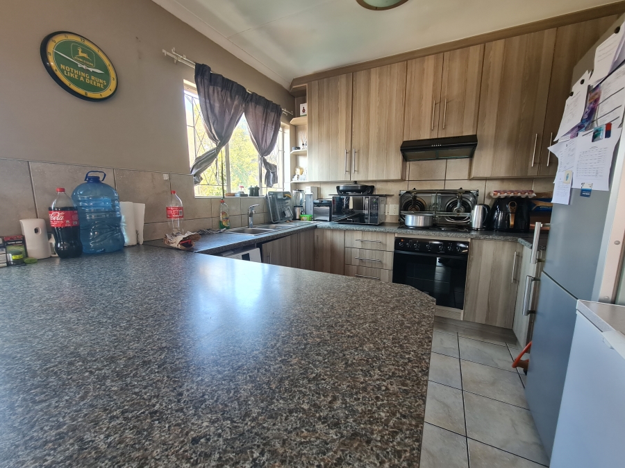 4 Bedroom Property for Sale in Croydon Gauteng