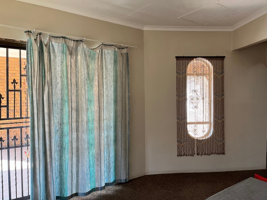 4 Bedroom Property for Sale in Edelweiss Gauteng