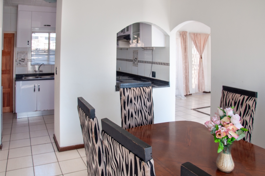 To Let 3 Bedroom Property for Rent in Noordwyk Gauteng