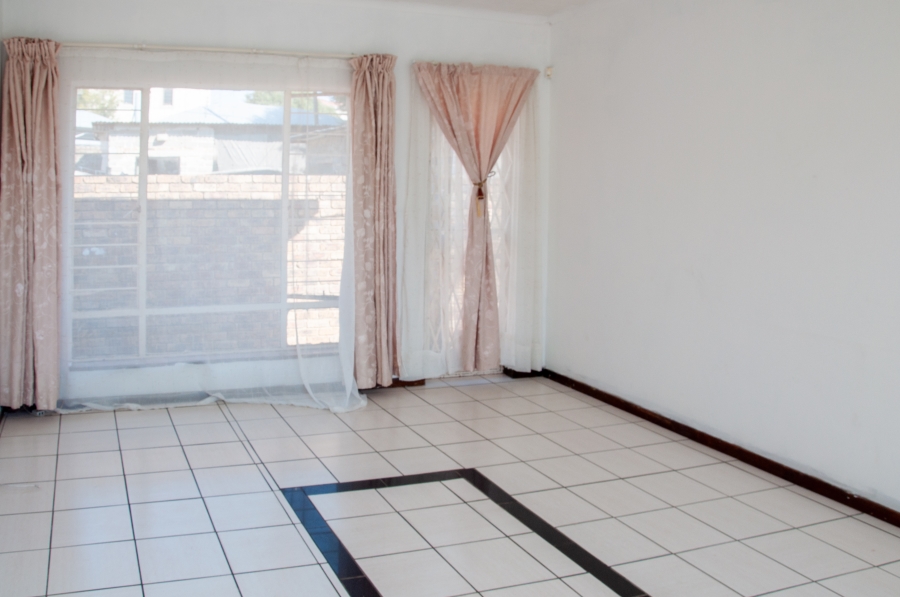 To Let 3 Bedroom Property for Rent in Noordwyk Gauteng