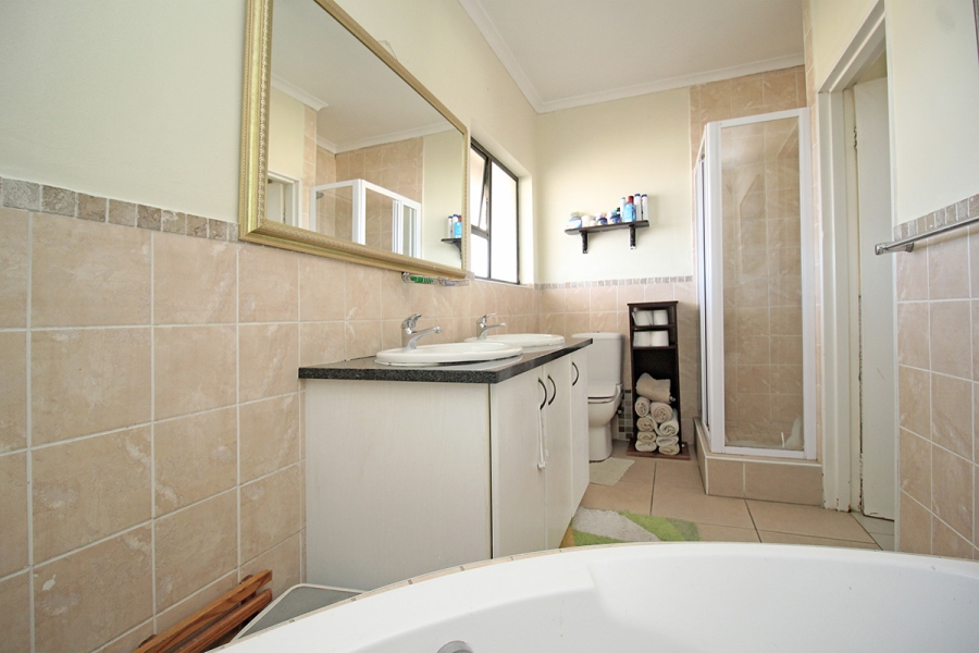 3 Bedroom Property for Sale in Kyalami Glen Estate Gauteng