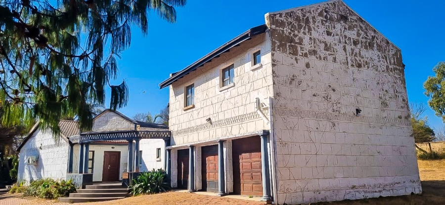 13 Bedroom Property for Sale in Glen Austin Gauteng