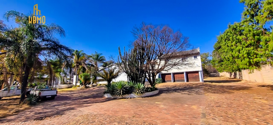 13 Bedroom Property for Sale in Glen Austin Gauteng