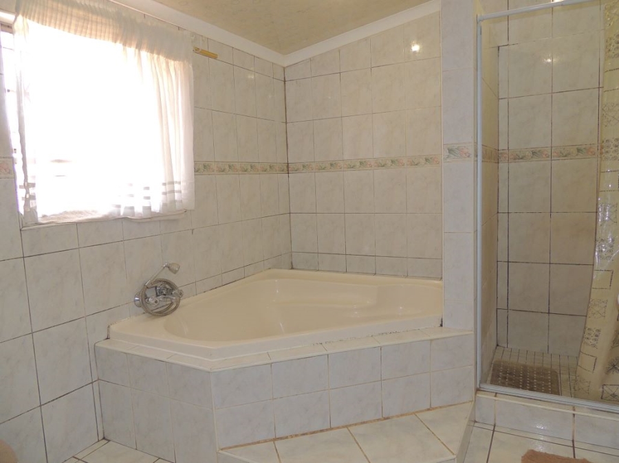 4 Bedroom Property for Sale in Dan Pienaarville Gauteng