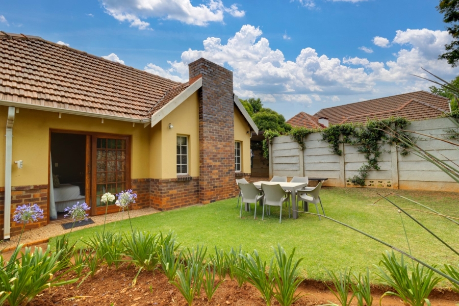 3 Bedroom Property for Sale in Linden Gauteng