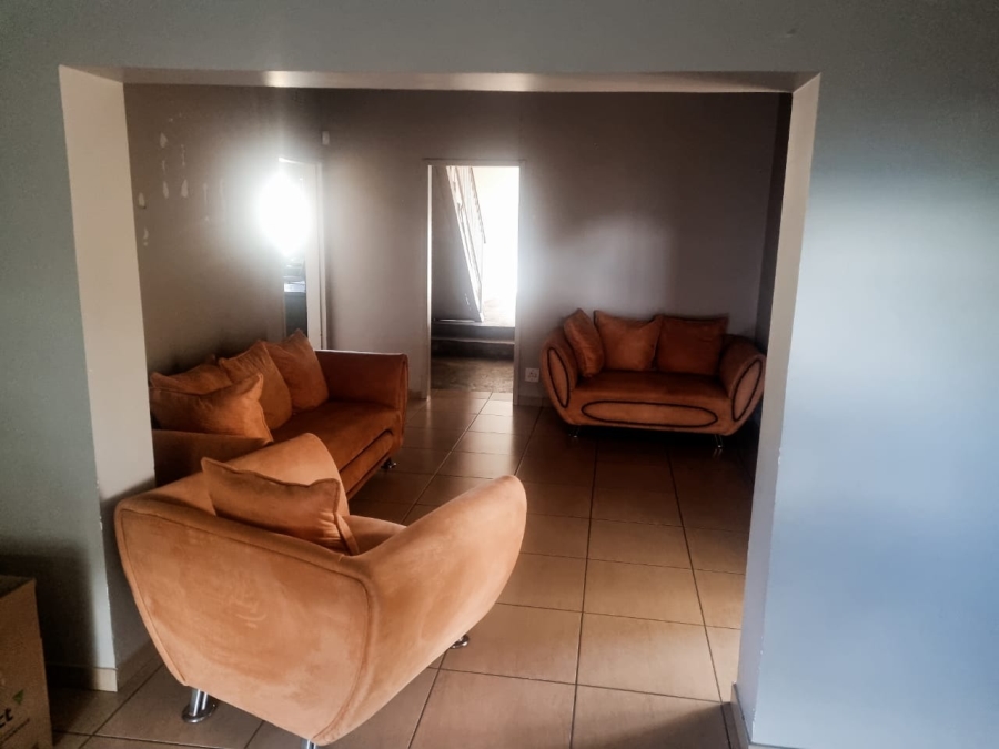 4 Bedroom Property for Sale in Princess A H Gauteng