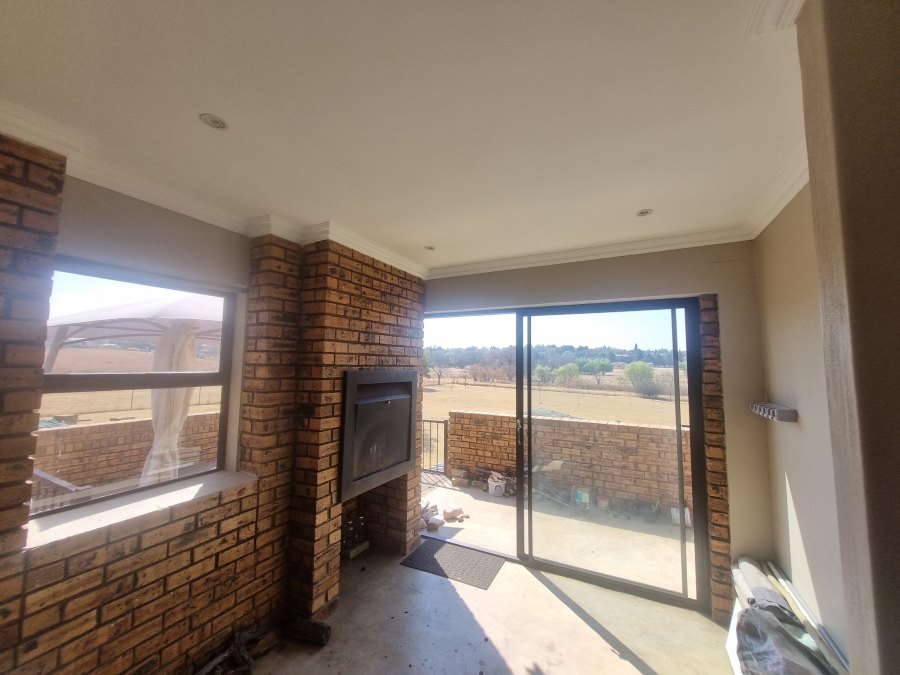 To Let 2 Bedroom Property for Rent in Randjesfontein A H Gauteng