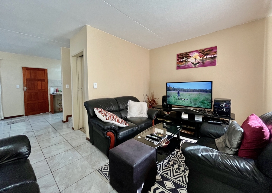 3 Bedroom Property for Sale in Oukraal Estate Gauteng