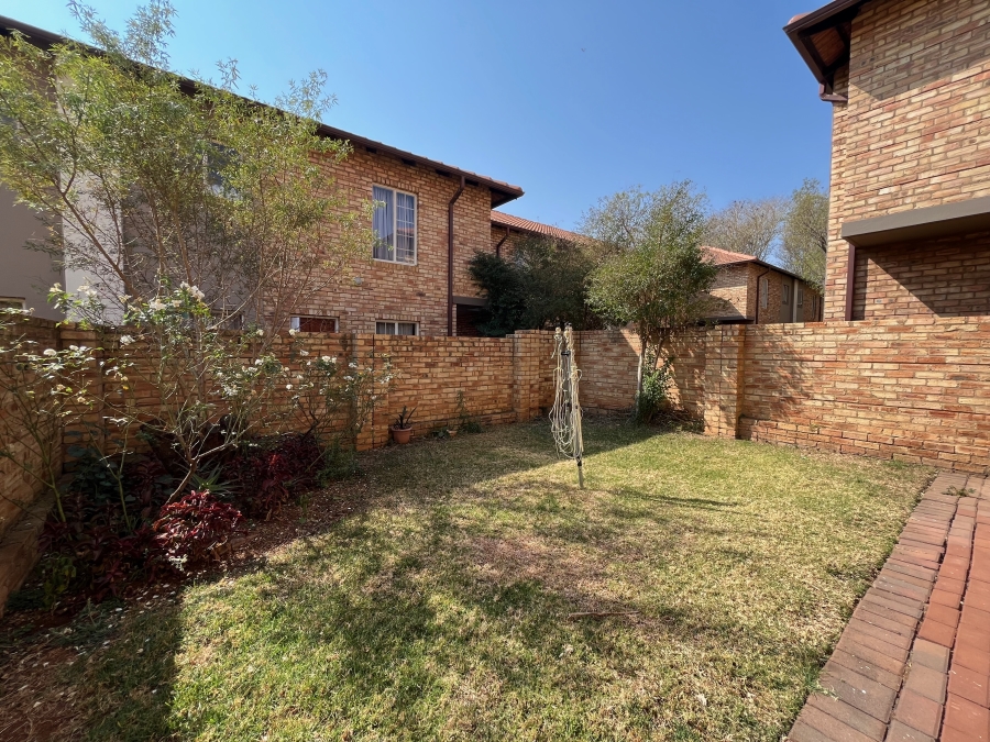 3 Bedroom Property for Sale in Oukraal Estate Gauteng