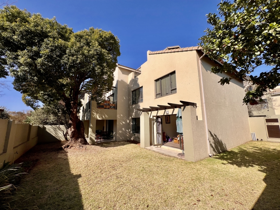 3 Bedroom Property for Sale in Bryanston Gauteng