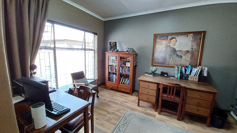 4 Bedroom Property for Sale in Vanderbijlpark SE 2 Gauteng