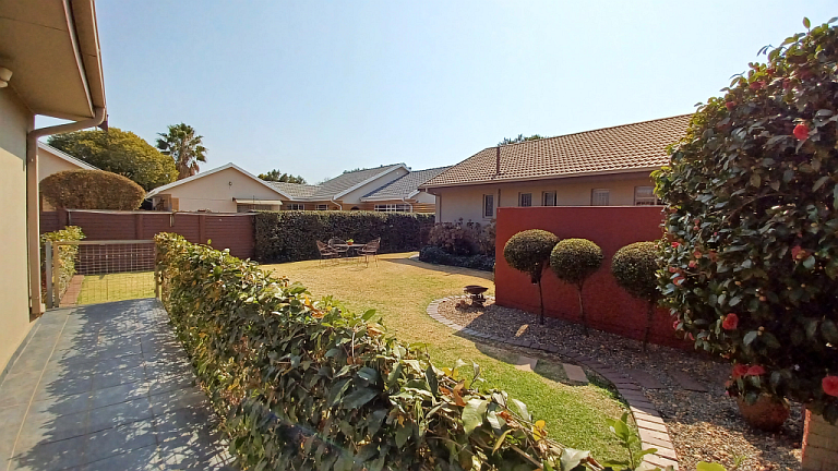 4 Bedroom Property for Sale in Vanderbijlpark SE 2 Gauteng