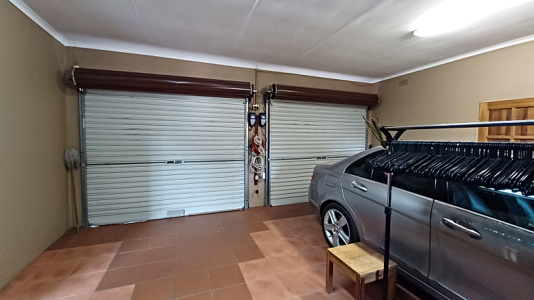 4 Bedroom Property for Sale in Vanderbijlpark SE 2 Gauteng