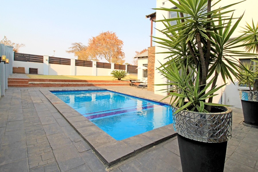 4 Bedroom Property for Sale in Copperleaf Estate Gauteng