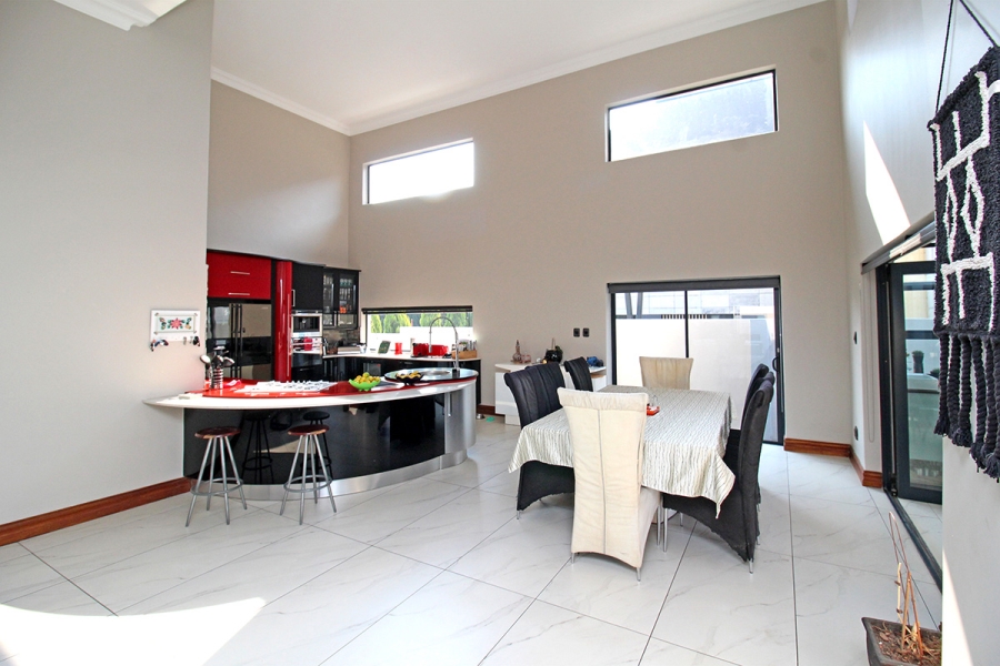 4 Bedroom Property for Sale in Copperleaf Estate Gauteng