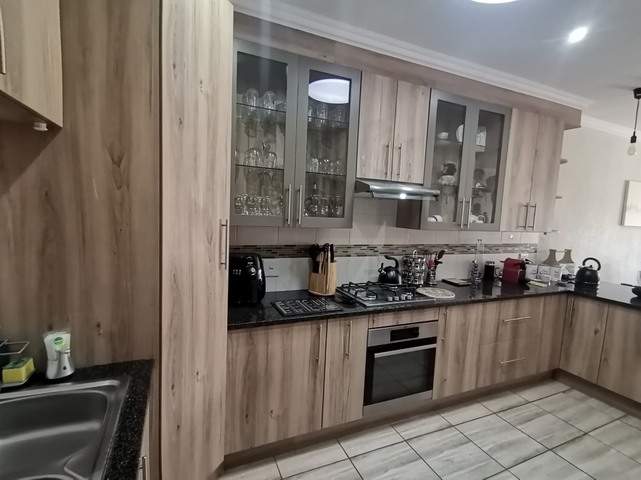 3 Bedroom Property for Sale in New Market Park Gauteng