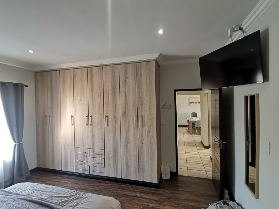 3 Bedroom Property for Sale in New Market Park Gauteng