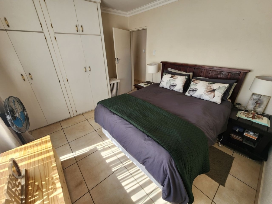 2 Bedroom Property for Sale in Bardene Gauteng