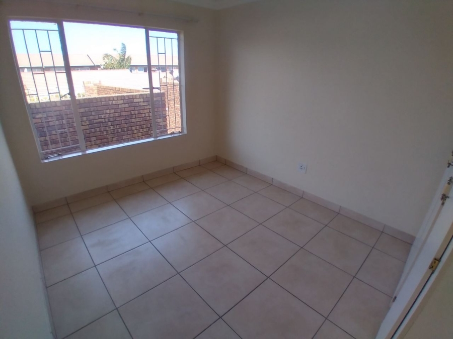 2 Bedroom Property for Sale in Bardene Gauteng