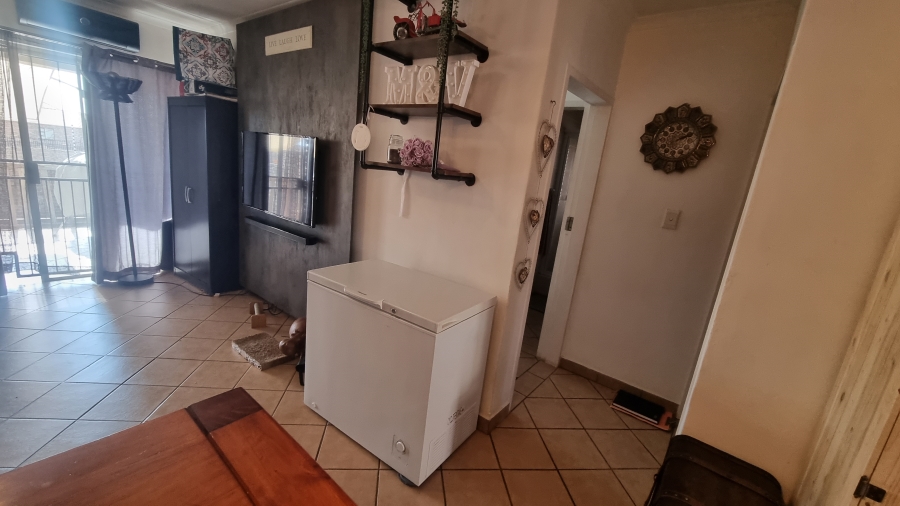 2 Bedroom Property for Sale in Raslouw Gauteng