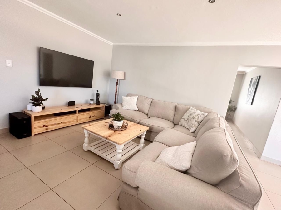 3 Bedroom Property for Sale in Raslouw Gauteng