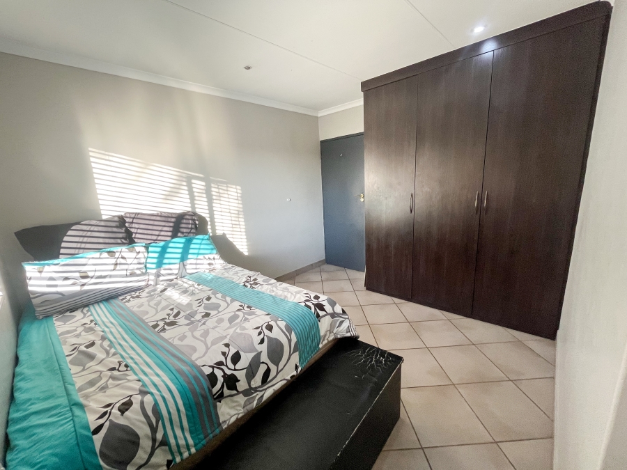 3 Bedroom Property for Sale in Thatchfield Hills Gauteng