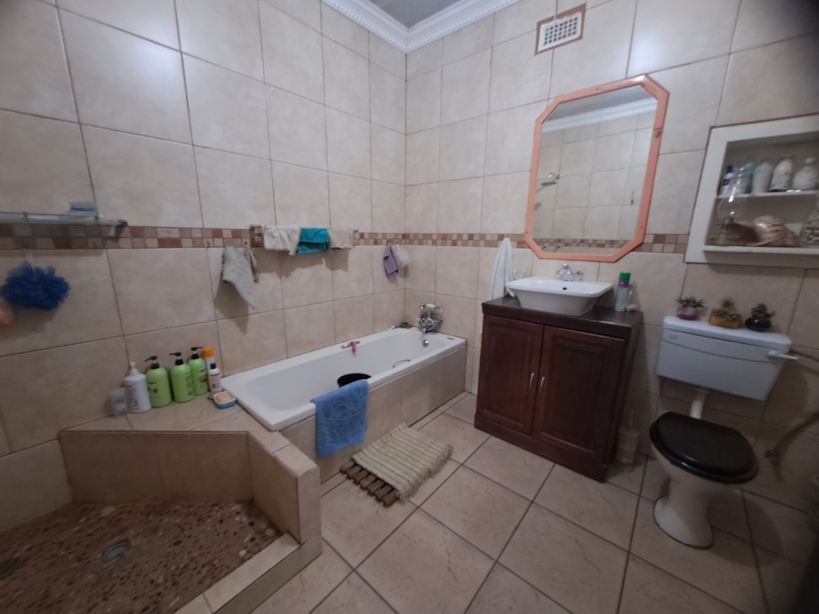 2 Bedroom Property for Sale in Meyerton Central Gauteng