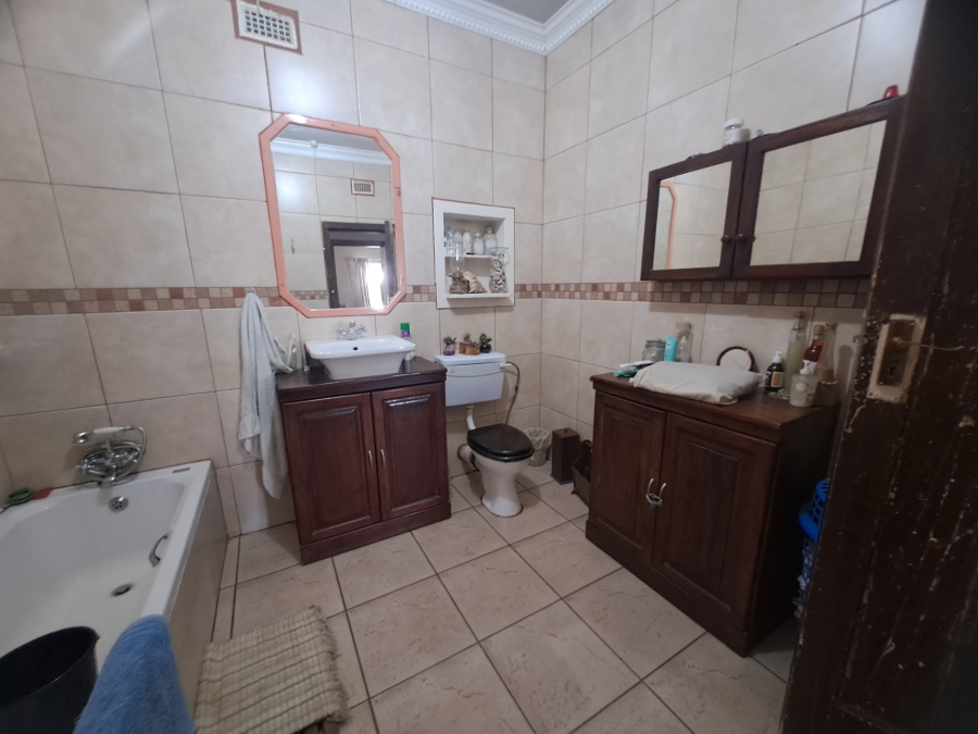 2 Bedroom Property for Sale in Meyerton Central Gauteng