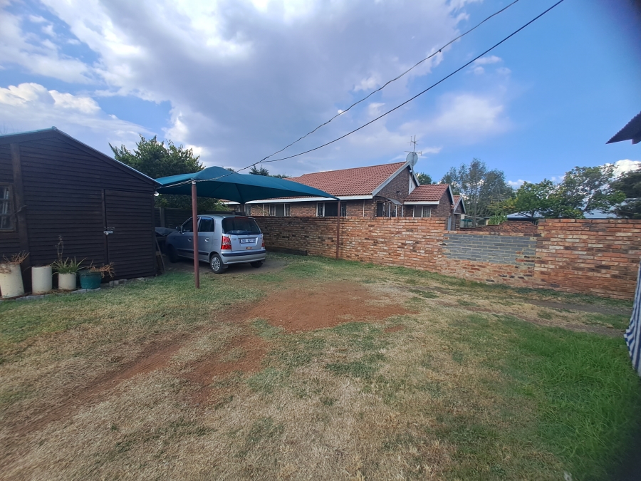 2 Bedroom Property for Sale in Meyerton Central Gauteng