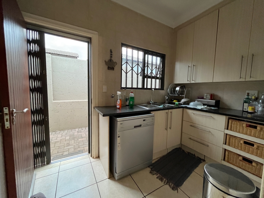 3 Bedroom Property for Sale in The Meadows Gauteng