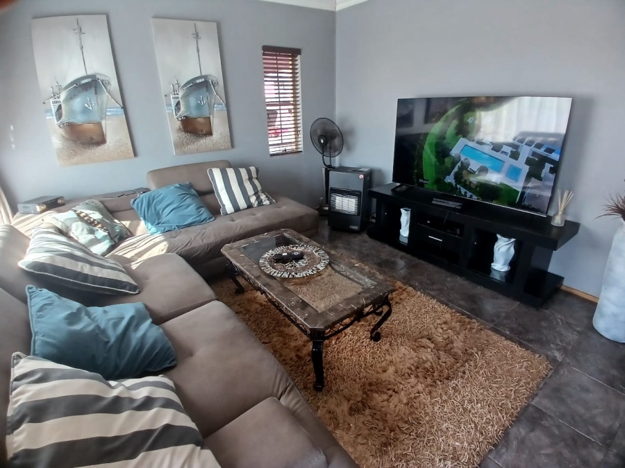 3 Bedroom Property for Sale in Nkwe Estate Gauteng