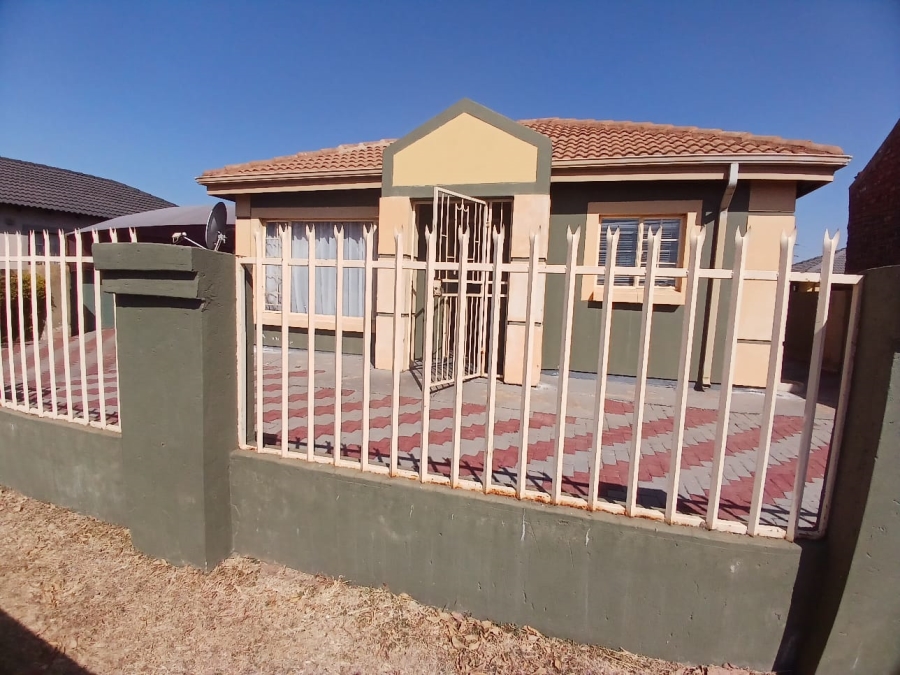 3 Bedroom Property for Sale in Nkwe Estate Gauteng