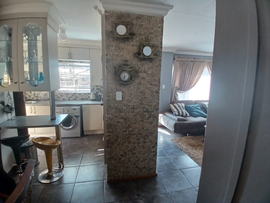 3 Bedroom Property for Sale in Nkwe Estate Gauteng