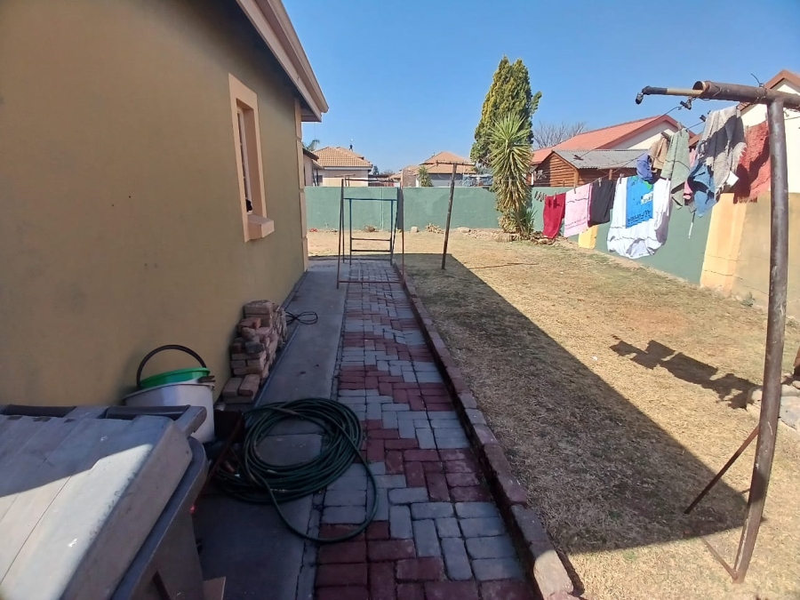 3 Bedroom Property for Sale in Nkwe Estate Gauteng