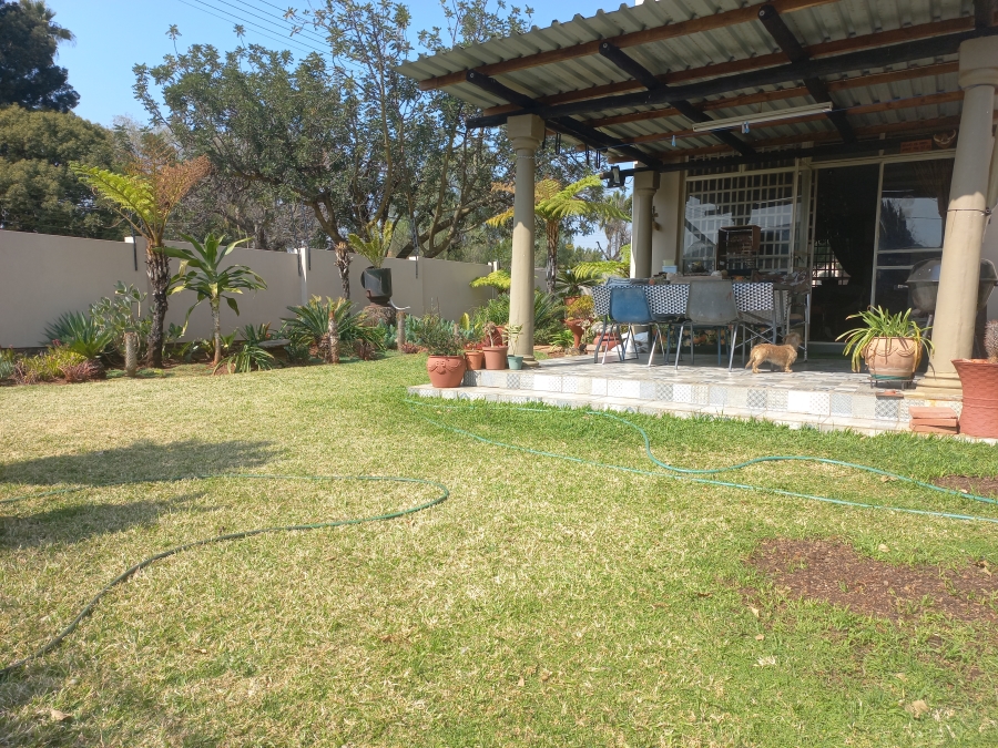 2 Bedroom Property for Sale in Rietfontein Gauteng