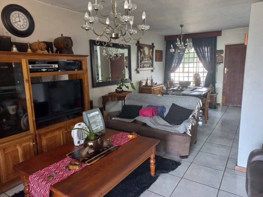 2 Bedroom Property for Sale in Rietfontein Gauteng