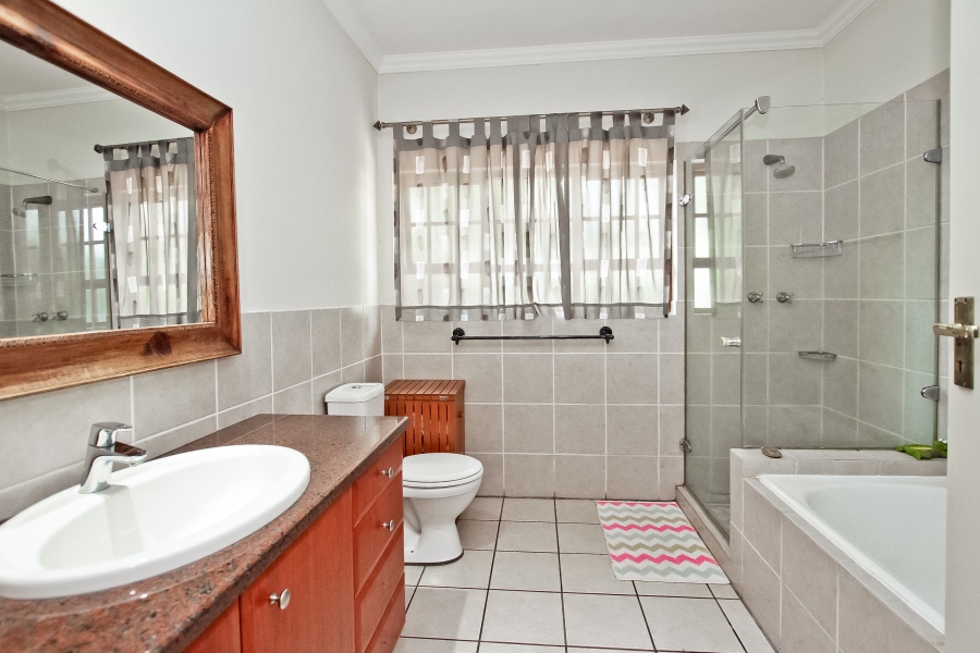 To Let 5 Bedroom Property for Rent in Atholl Gauteng