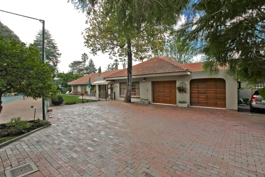 To Let 5 Bedroom Property for Rent in Atholl Gauteng