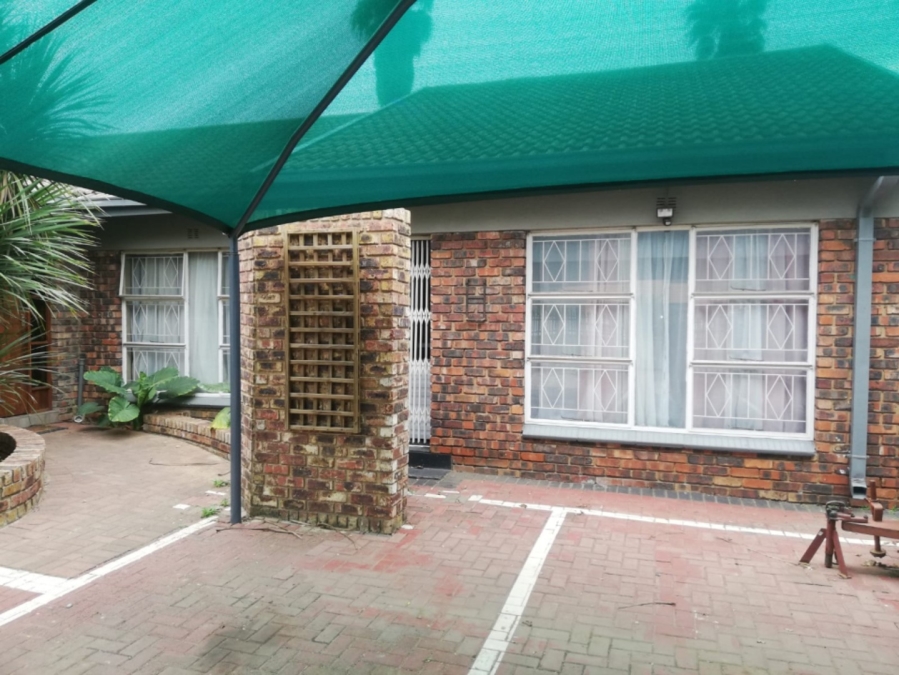 7 Bedroom Property for Sale in Vanderbijlpark Sw 2 Gauteng