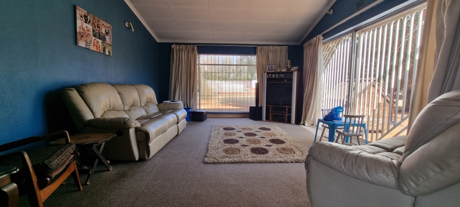 4 Bedroom Property for Sale in Strubenvale Gauteng