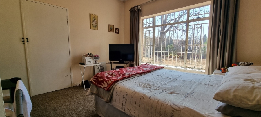 4 Bedroom Property for Sale in Strubenvale Gauteng