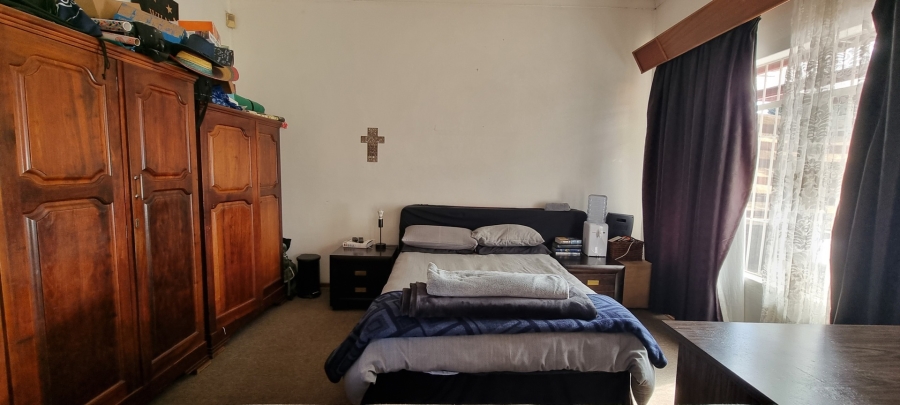 4 Bedroom Property for Sale in Strubenvale Gauteng