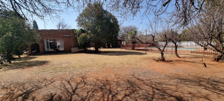 4 Bedroom Property for Sale in Strubenvale Gauteng