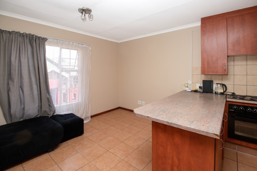 1 Bedroom Property for Sale in Grand Central Gauteng