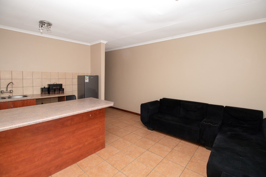 1 Bedroom Property for Sale in Grand Central Gauteng