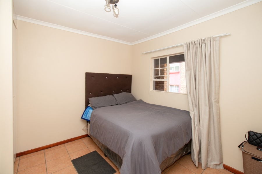 1 Bedroom Property for Sale in Grand Central Gauteng