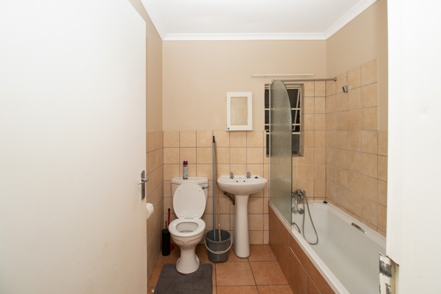 1 Bedroom Property for Sale in Grand Central Gauteng