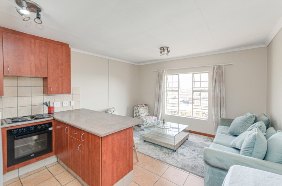 1 Bedroom Property for Sale in Grand Central Gauteng