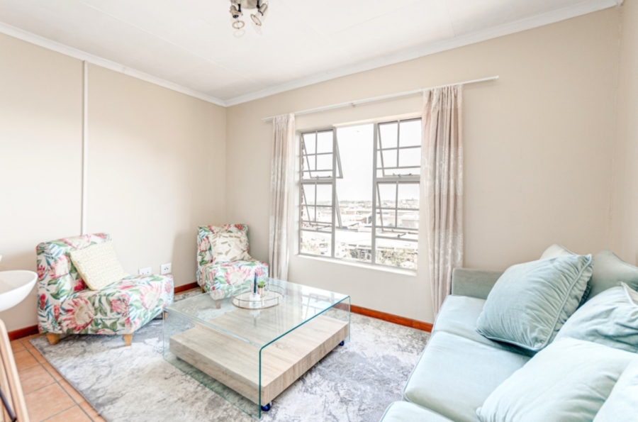1 Bedroom Property for Sale in Grand Central Gauteng