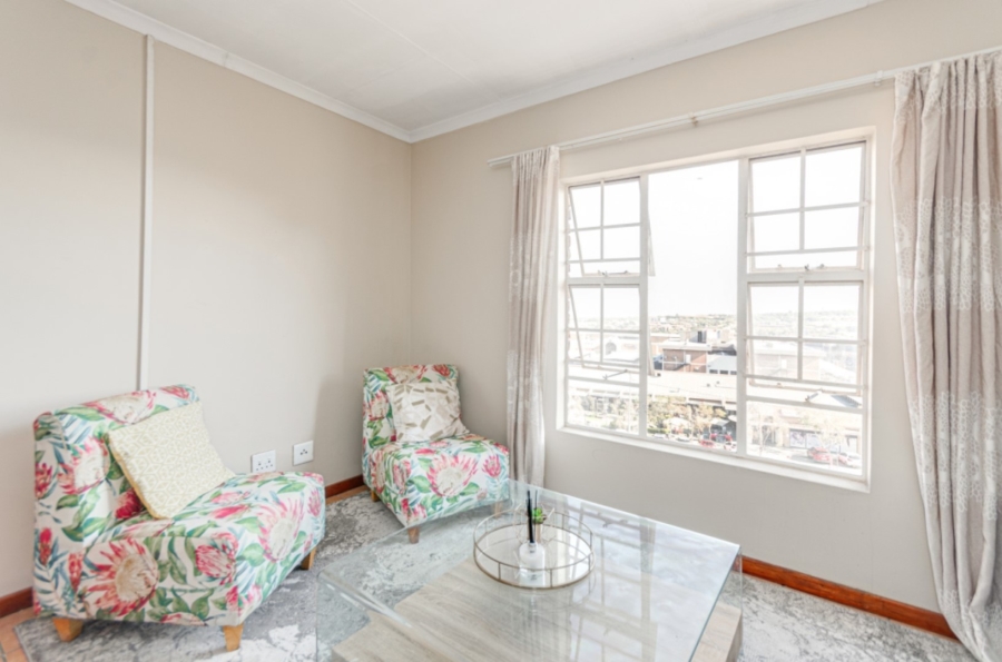 1 Bedroom Property for Sale in Grand Central Gauteng